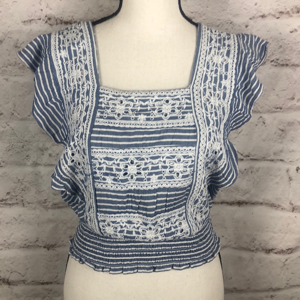 NWOT AEO Eyelet Crop Lace Top Sz XS